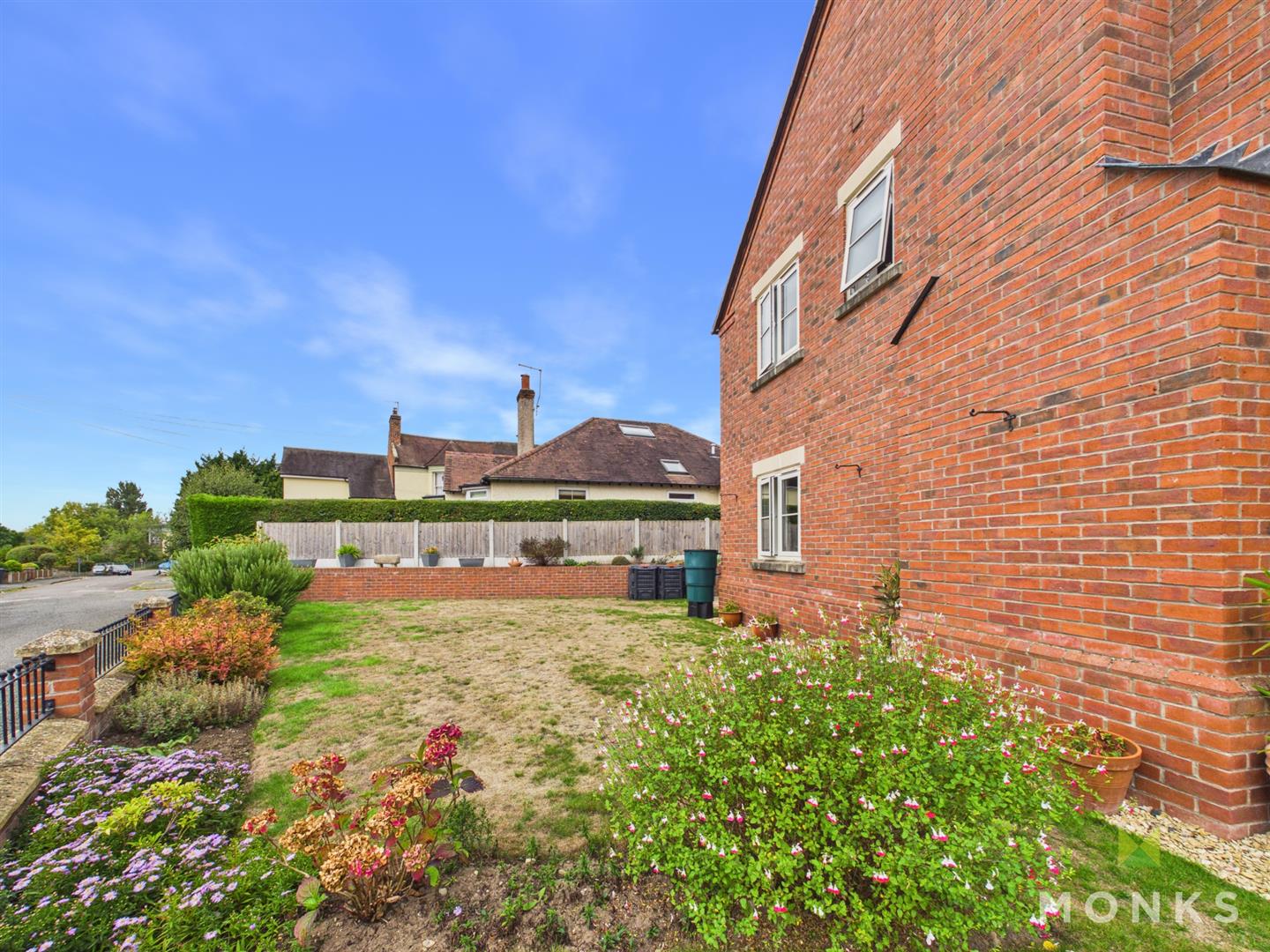 28 Leek Street, Shrewsbury, SY4 5EP For Sale